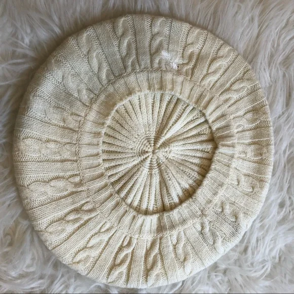 White and cream American living beanie beret snow winter snowboarding skiing - Picture 5 of 5